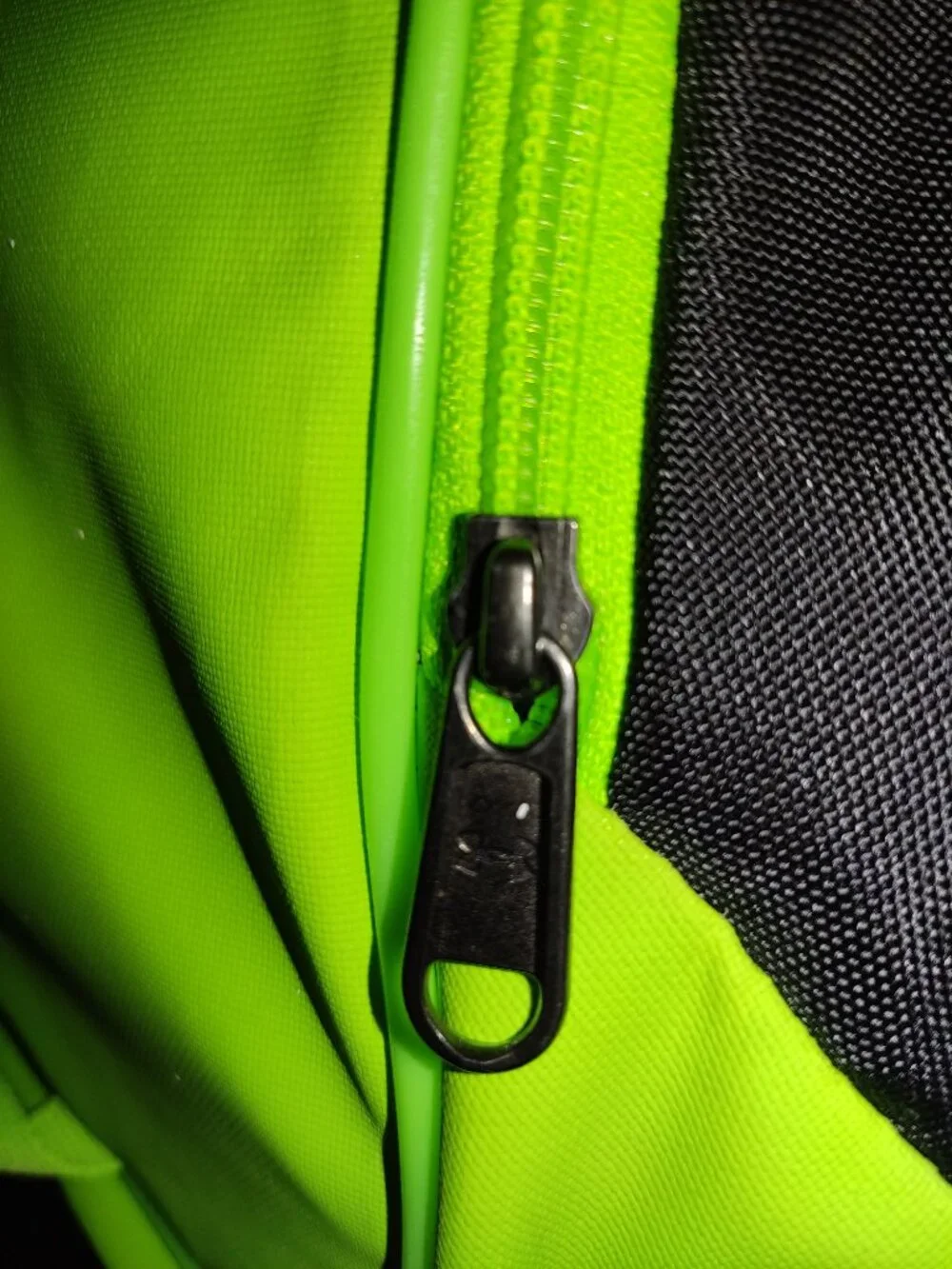 Under Armour Duffel Bag with adjustable strap